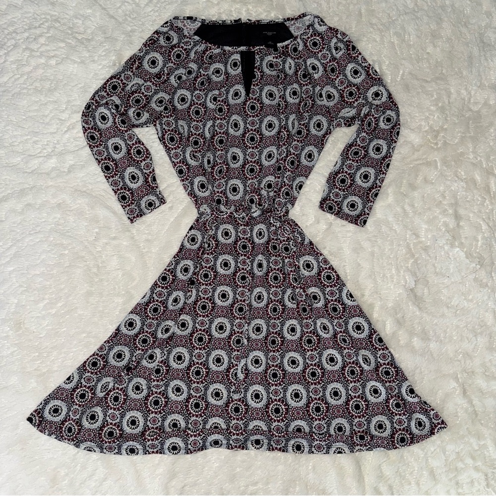 Ann Taylor Black and White Geometric 3/4 Sleeve Dress